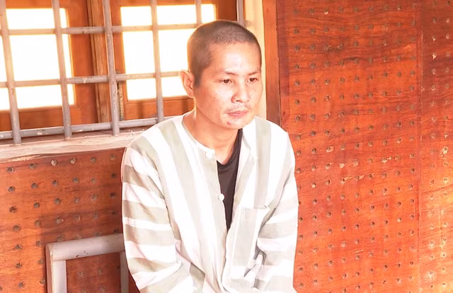 Mâu thuẫn, chồng chém vợ bất tỉnh rồi uống thuốc tự tử Mau thuan, chong chem vo bat tinh roi uong thuoc tu tu