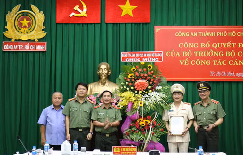 Công an TP HCM có Phó Giám đốc mới Cong an TP HCM co Pho Giam doc moi