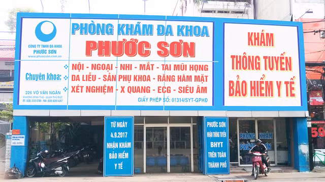 Dính hàng loạt vi phạm khám chữa bệnh, phòng khám Phước Sơn bị phạt Dinh hang loat vi pham kham chua benh, phong kham Phuoc Son bi phat