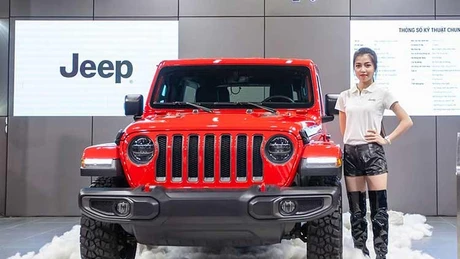Jeep Việt Nam triệu hồi Gladiator và Wrangler lỗi đèn cảnh báo động cơ