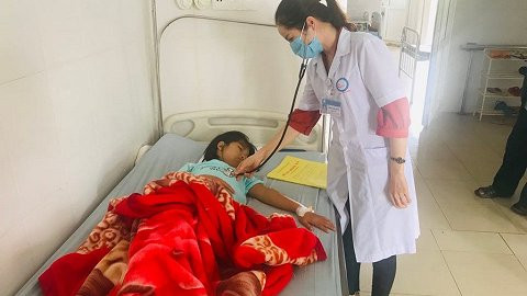 Hai anh em ruột làm nghề mộc chết bất thường sau bữa cơm trưa Hai anh em ruot lam nghe moc chet bat thuong sau bua com trua