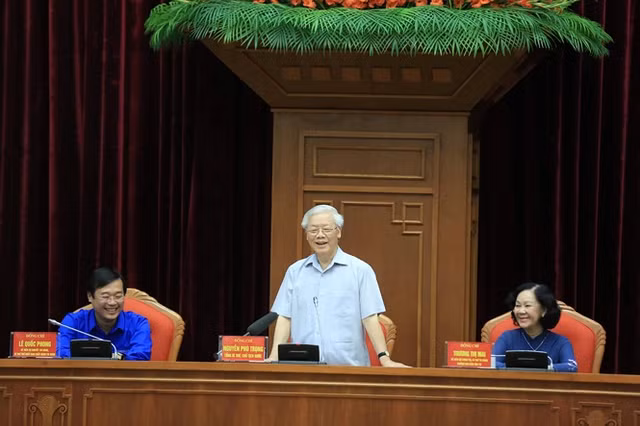 Tong Bi thu, Chu tich nuoc: 'Khong phai vao Trung uong de cho oai, hay de kiem chac'