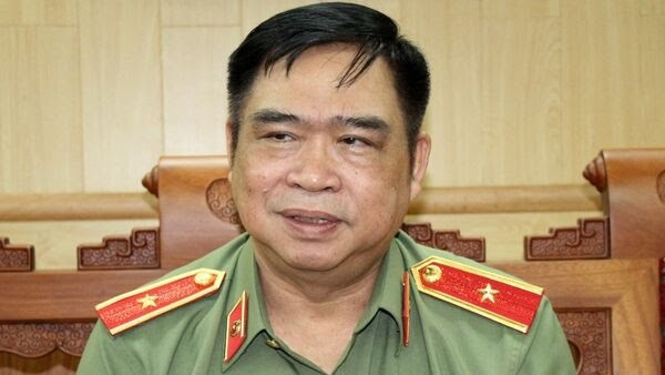 Bắt giam Thiếu tướng Đỗ Hữu Ca về tội lừa đảo chiếm đoạt tài sản Bat giam Thieu tuong Do Huu Ca ve toi lua dao chiem doat tai san