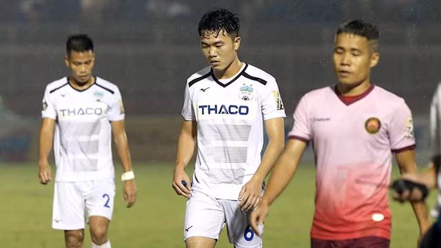 Vi sao doi bong HAGL cua bau Duc dang 'chet lam sang'?-Hinh-2