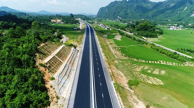 Lạng Sơn tăng gấp đôi phí trên quốc lộ 1A Lang Son tang gap doi phi tren quoc lo 1A