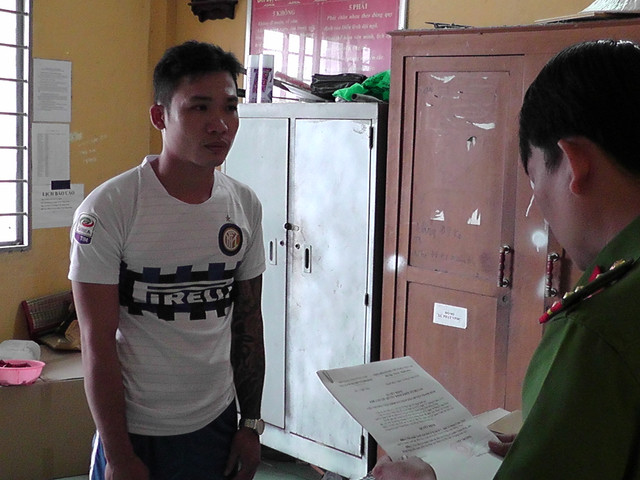 Hai kẻ thu tiền bảo kê vựa ớt ở Đồng Tháp bị bắt giữ Hai ke thu tien bao ke vua ot o Dong Thap bi bat giu