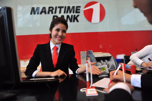 Ngan hang dat muc tieu loi nhuan nam nay bao nhieu?