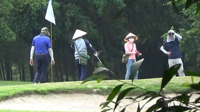 Sân golf Cửa Lò mở cửa đón khách bất chấp COVID-19 của đại gia nào? San golf Cua Lo mo cua don khach bat chap COVID-19 cua dai gia nao?