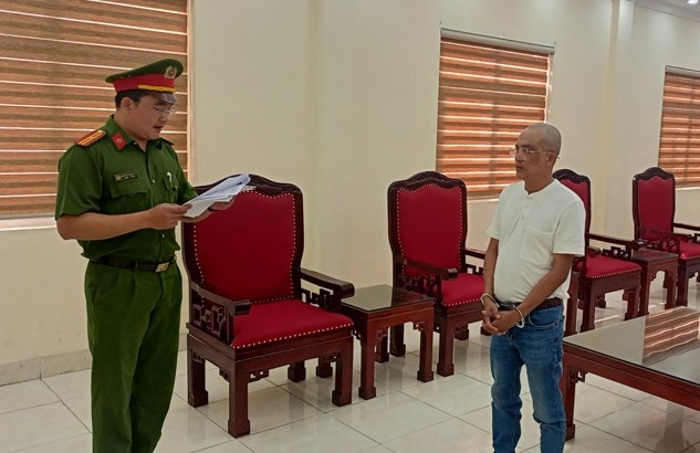 Bắt giám đốc lập 3 công ty bất động sản rồi lừa đảo hơn 80 tỷ đồng Bat giam doc lap 3 cong ty bat dong san roi lua dao hon 80 ty dong