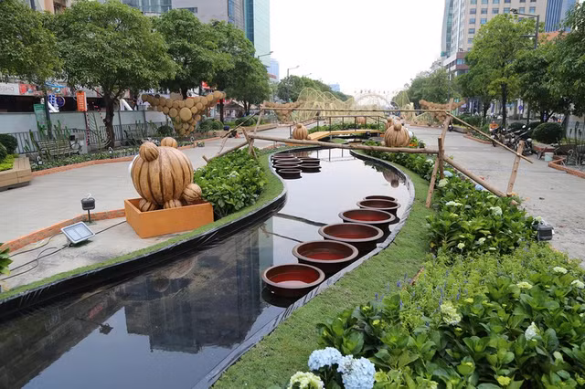 Can canh Duong hoa Nguyen Hue 2022 truoc ngay khai mac-Hinh-3