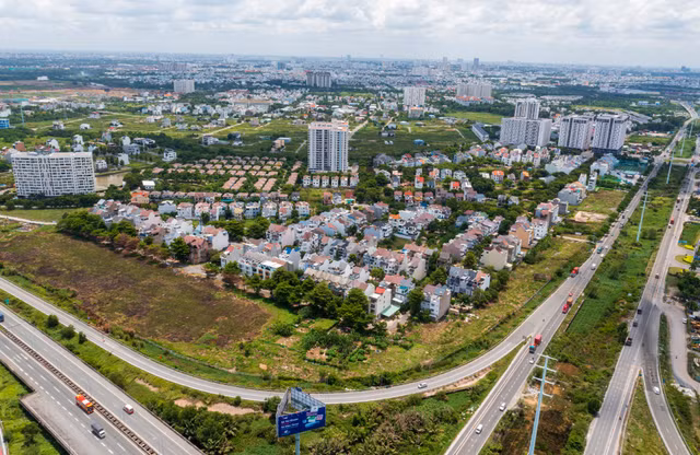 Bộ Xây dựng: Mức độ tăng giá bất động sản đang có dấu hiệu chững lại Bo Xay dung: Muc do tang gia bat dong san dang co dau hieu chung lai