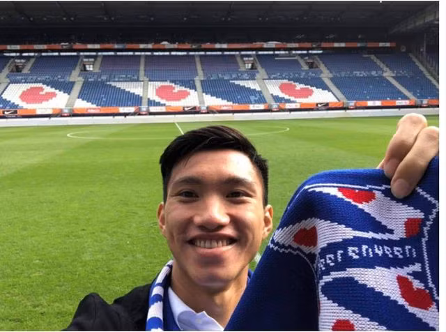 Hinh anh moi nhat cua Doan Van Hau o Ha Lan, chuan bi ky hop dong voi Heerenveen