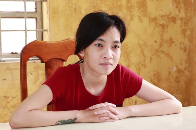 'Con nghiện' 9X bị khởi tố sau khi rủ bạn đến phòng sử dụng ma túy 'Con nghien' 9X bi khoi to sau khi ru ban den phong su dung ma tuy