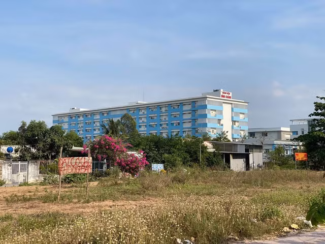 Nam 2021 siet chat tinh trang phan lo ban nen tran lan