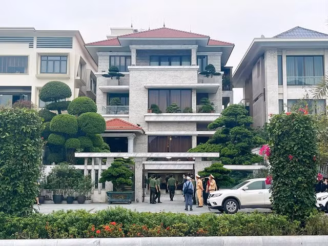 Cuu Chu tich TP Ha Long vua bi khoi to, bat giam so huu tai san the nao?