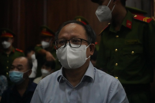 Cựu Phó Bí thư TP HCM Tất Thành Cang bị phạt 10 năm tù Cuu Pho Bi thu TP HCM Tat Thanh Cang bi phat 10 nam tu