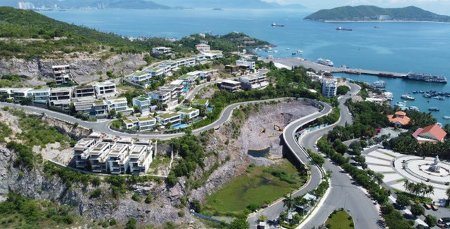 Chủ dự án Khu biệt thự Anh Nguyễn khai thác 40.000 m3 đất đá trái phép Chu du an Khu biet thu Anh Nguyen khai thac 40.000 m3 dat da trai phep