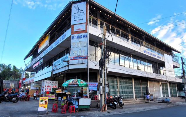 Yeu cau Cong ty CP Thuc pham Lam Dong tra no tien thue nha