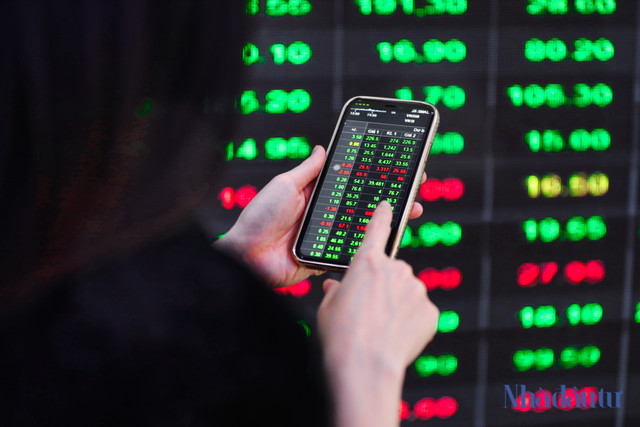 Vì sao cổ phiếu ngân hàng sẽ dẫn 'sóng' 2024? Vi sao co phieu ngan hang se dan 'song' 2024?