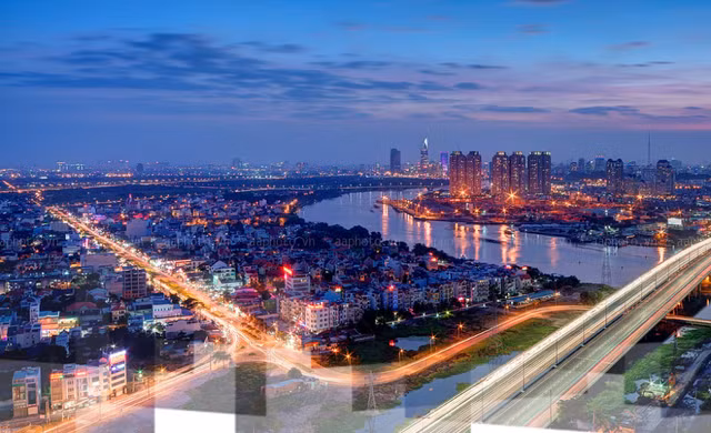 CII sap to chuc hop bat thuong, tiep tuc tang tien co dong