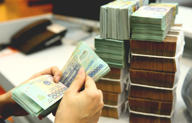 Ngân hàng nào đang sở hữu mức lãi suất cao nhất kì hạn 1 năm? Ngan hang nao dang so huu muc lai suat cao nhat ki han 1 nam?