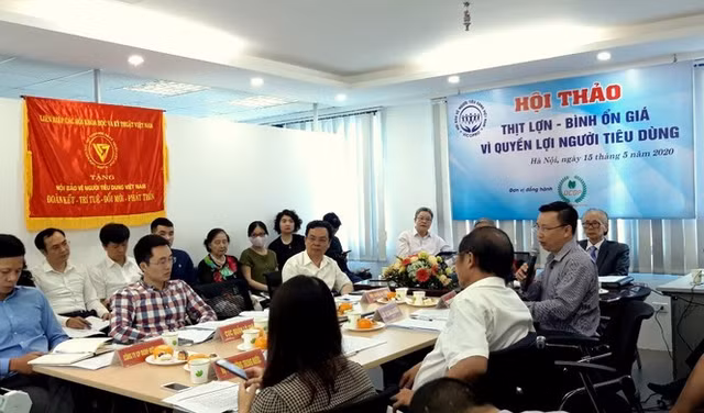 Khong de nguoi tieu dung phai 'mua thit lon gia re tren tivi'