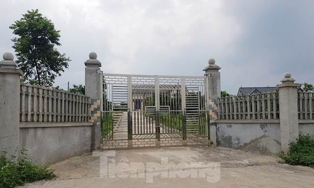 Cận cảnh biệt thự, nhà vườn trái phép lại 'mọc' trên đồi ở Ba Vì - Hình 3 Can canh biet thu, nha vuon trai phep lai 'moc' tren doi o Ba Vi-Hinh-3