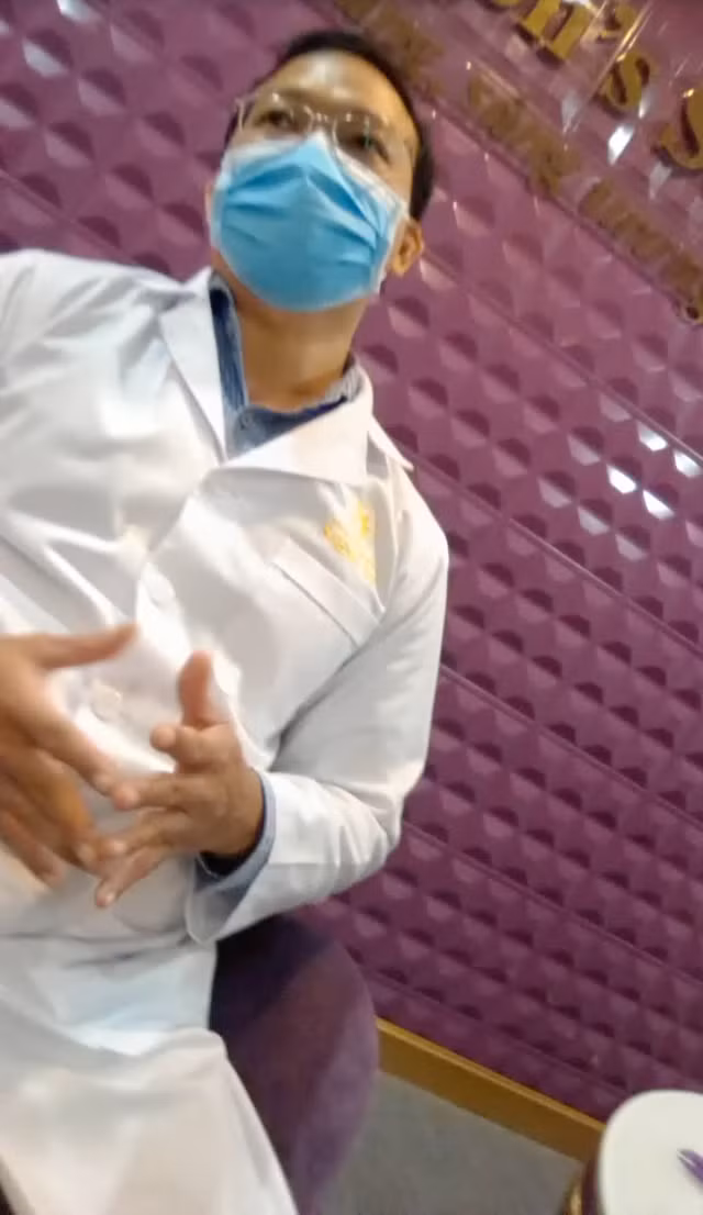 Trung tam phau thuat tham my Saigon’sun co duoc phep nang nguc nhu quang cao?-Hinh-4