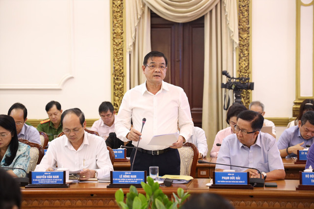 Giám đốc Công an TP HCM nói gì về vụ 4 tiếp viên hàng không xách ma túy? Giam doc Cong an TP HCM noi gi ve vu 4 tiep vien hang khong xach ma tuy?