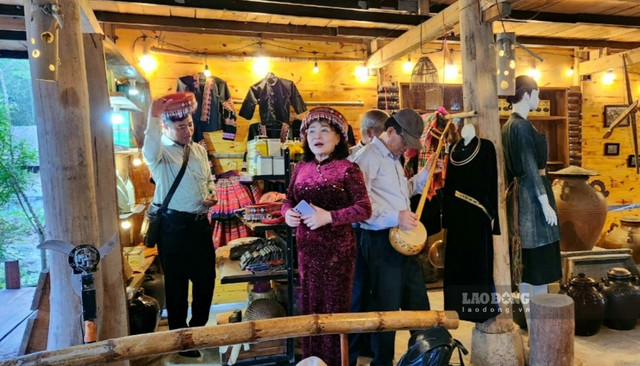 Ghé thăm ngôi làng đẹp như bức tranh ở Hà Giang - Hình 4 Ghe tham ngoi lang dep nhu buc tranh o Ha Giang-Hinh-4