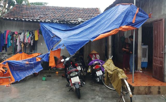 Cán bộ thư viện hiếp dâm cô gái khuyết tật ở Nghệ An Can bo thu vien hiep dam co gai khuyet tat o Nghe An