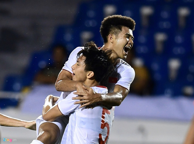 Thật kỳ lạ: Thắng 4 trận với 12 điểm nhưng U22 Việt Nam vẫn chưa vượt qua vòng bảng SEA Games - Hình 3 That ky la: Thang 4 tran voi 12 diem nhung U22 Viet Nam van chua vuot qua vong bang SEA Games-Hinh-3