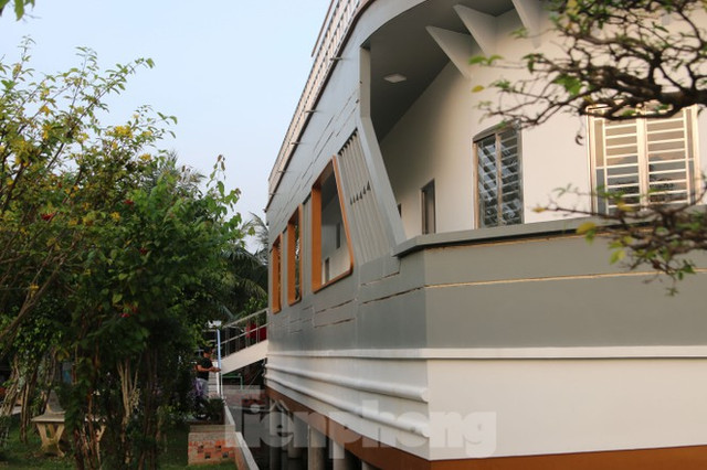 Chiêm ngưỡng 'căn nhà du thuyền' 5 tỷ độc nhất miền Tây - Hình 4 Chiem nguong 'can nha du thuyen' 5 ty doc nhat mien Tay-Hinh-4