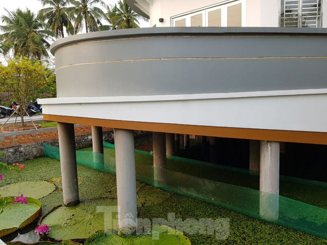 Chiêm ngưỡng 'căn nhà du thuyền' 5 tỷ độc nhất miền Tây - Hình 5 Chiem nguong 'can nha du thuyen' 5 ty doc nhat mien Tay-Hinh-5