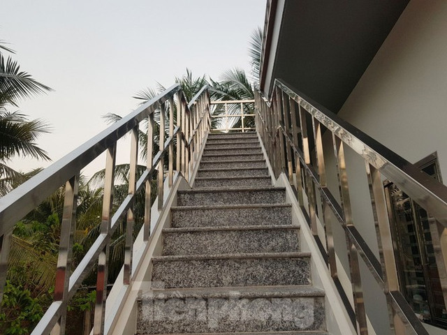 Chiêm ngưỡng 'căn nhà du thuyền' 5 tỷ độc nhất miền Tây - Hình 8 Chiem nguong 'can nha du thuyen' 5 ty doc nhat mien Tay-Hinh-8