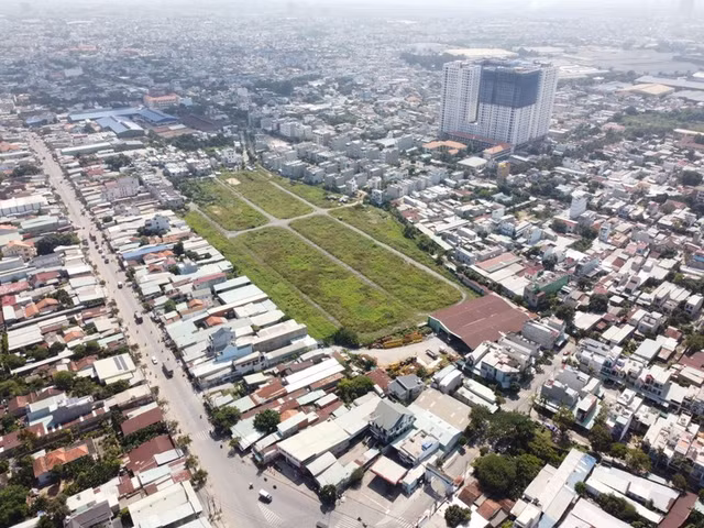 Thong tin moi ve Khu nha o thuong mai duong sat mo rong