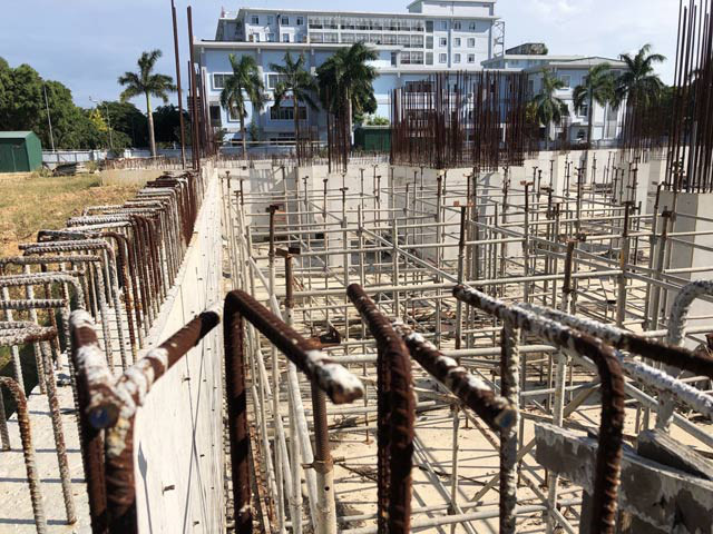 Quảng Ngãi: Chủ đầu tư đùn nhau việc đi vay, dự án bệnh viện 1100 tỷ chết đứng? Quang Ngai: Chu dau tu dun nhau viec di vay, du an benh vien 1100 ty chet dung?
