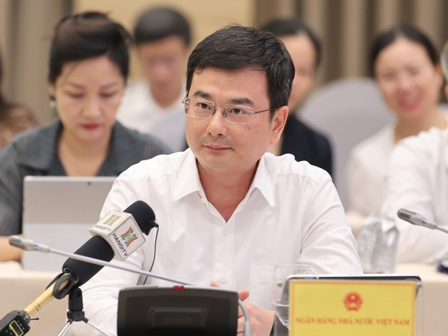 Phó Thống đốc Ngân hàng Nhà nước lý giải nguyên nhân tín dụng tăng trưởng thấp Pho Thong doc Ngan hang Nha nuoc ly giai nguyen nhan tin dung tang truong thap