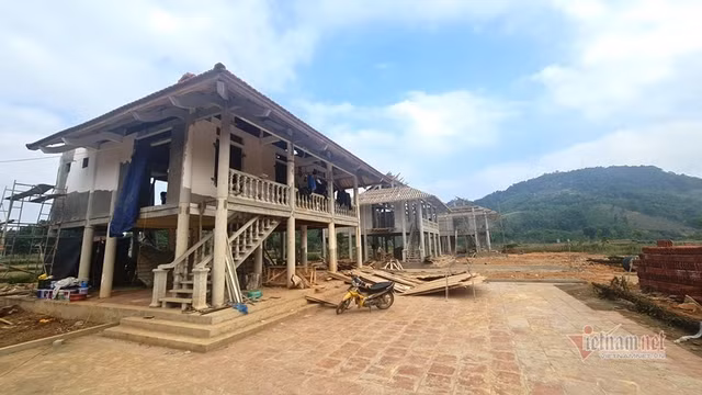 Can canh nhung ngoi nha xay trai phep trai phep tren dat trong lua o Thanh Hoa-Hinh-8