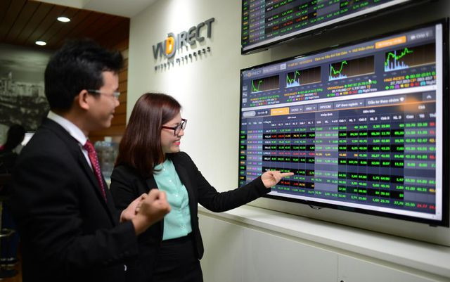 Cổ phiếu VNDirect 'đổ đèo' vì giảm lãi đến 29% - Hình 2 Co phieu VNDirect 'do deo' vi giam lai den 29%-Hinh-2