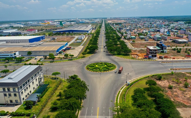 Bất chấp làn sóng COVID-19 lần thứ 4, BĐS công nghiệp vẫn khởi sắc Bat chap lan song COVID-19 lan thu 4, BDS cong nghiep van khoi sac