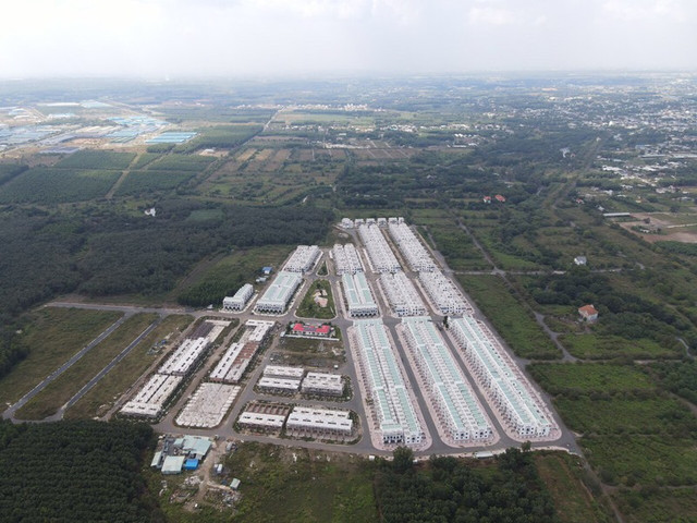 Đồng Nai sẽ thanh tra toàn diện dự án 500 căn biệt thự xây mà LDG xây 'lụi' Dong Nai se thanh tra toan dien du an 500 can biet thu xay ma LDG xay 'lui'