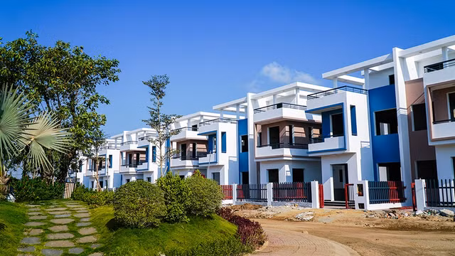 Nhung thong tin ve doanh nghiep dang chu y truoc phien giao dich 2/4