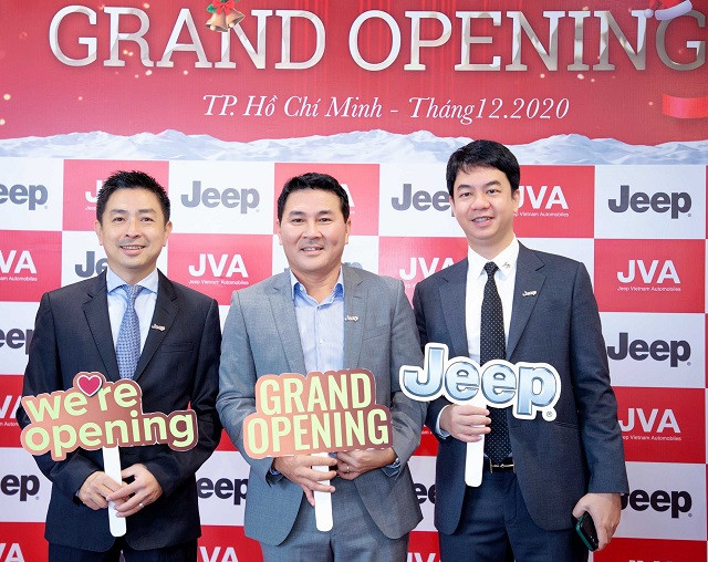 Lộ danh tính 4 đại gia mua lại Vincom Retail của tỷ phú Phạm Nhật Vượng - Hình 4 Lo danh tinh 4 dai gia mua lai Vincom Retail cua ty phu Pham Nhat Vuong-Hinh-4