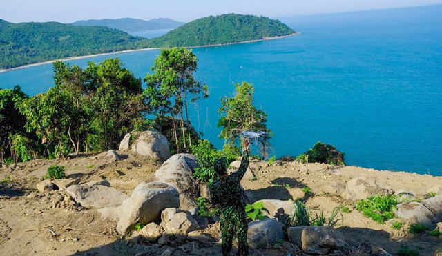 Máy bay không người lái cất cánh truy tìm phạm nhân 'vượt ngục' trốn ở Hải Vân - Hình 2 May bay khong nguoi lai cat canh truy tim pham nhan 'vuot nguc' tron o Hai Van-Hinh-2