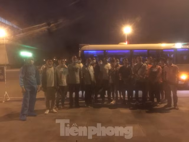 Bac Giang bat dau don, cach ly thuong nhan Trung Quoc den mua vai thieu-Hinh-2