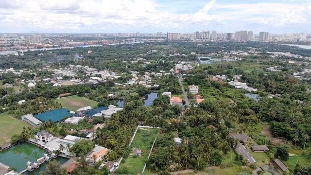 Ben trong 'sieu' do thi bi quy hoach treo gan 30 nam giua long Sai Gon-Hinh-9