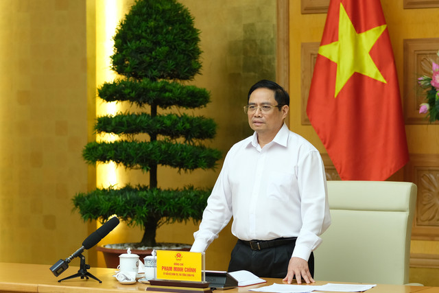 Thủ tướng Phạm Minh Chính: Phải sản xuất bằng được vaccine phòng chống COVID-19 Thu tuong Pham Minh Chinh: Phai san xuat bang duoc vaccine phong chong COVID-19