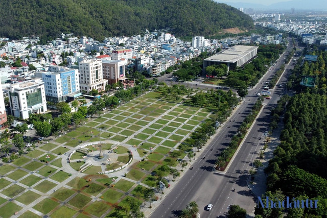 Năng lực Công ty Hùng Phát thế nào mà trúng gần 100 gói thầu tại Bình Định? - Hình 2 Nang luc Cong ty Hung Phat the nao ma trung gan 100 goi thau tai Binh Dinh?-Hinh-2