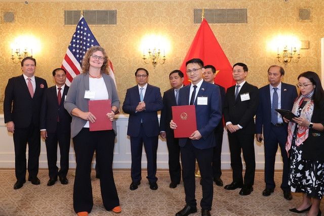 Thủ tướng ăn trưa làm việc với CEO các tập đoàn bán dẫn hàng đầu Mỹ - Hình 3 Thu tuong an trua lam viec voi CEO cac tap doan ban dan hang dau My-Hinh-3